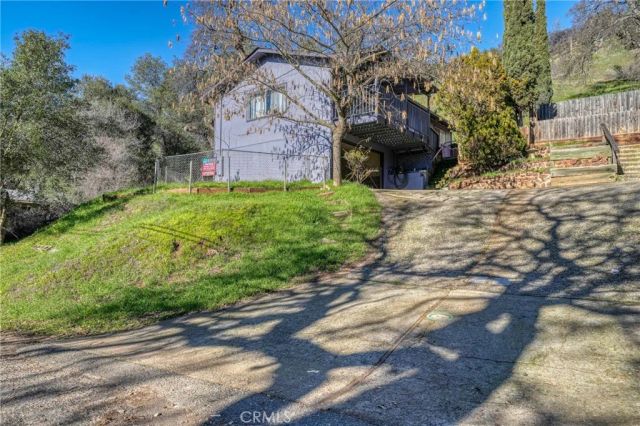 12410 Lakeview Drive, Clearlake Oaks, CA 95423