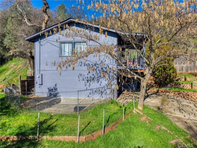 12410 Lakeview Drive, Clearlake Oaks, CA 95423