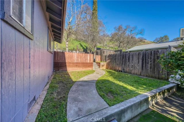 12410 Lakeview Drive, Clearlake Oaks, CA 95423