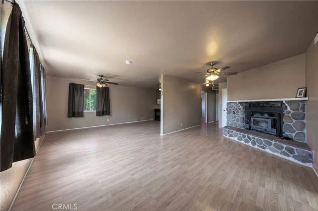 12410 Lakeview Drive, Clearlake Oaks, CA 95423