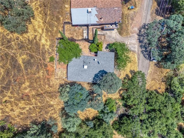 12410 Lakeview Drive, Clearlake Oaks, CA 95423