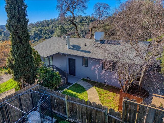 12410 Lakeview Drive, Clearlake Oaks, CA 95423