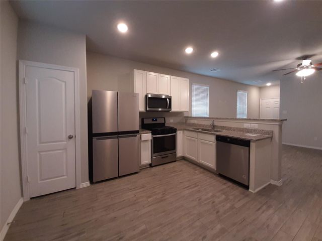911 Cobalt Crest Lane, Houston, TX 77336