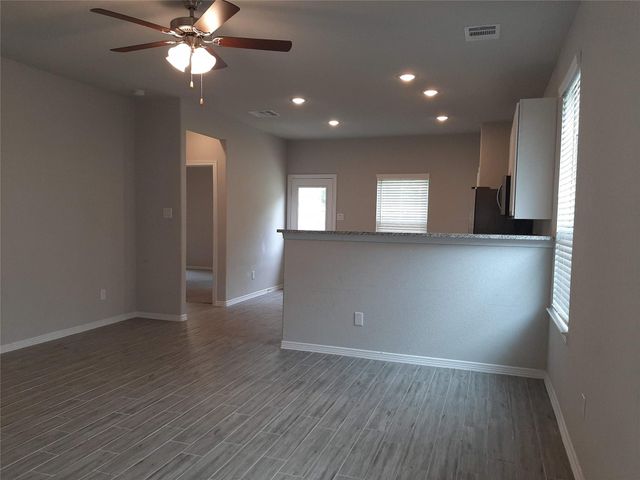 911 Cobalt Crest Lane, Houston, TX 77336