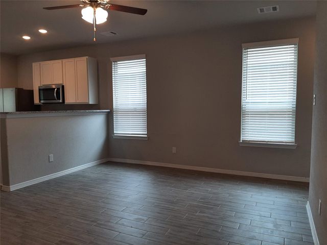 911 Cobalt Crest Lane, Houston, TX 77336
