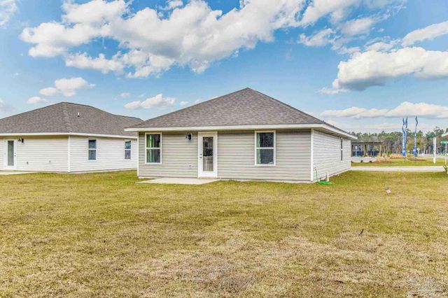 6465 Firefly Dr, Milton, FL 32583