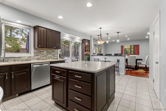 2138 Metzner Road, Commerce Twp, MI 48390