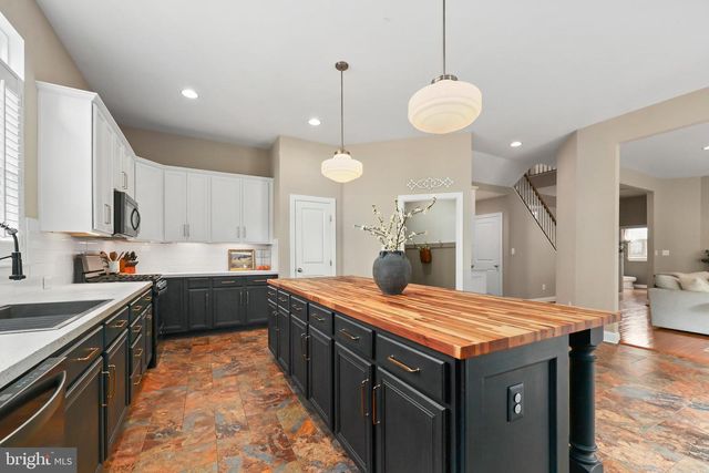 9054 ROARING SPRING LOOP, Bristow, VA 20136