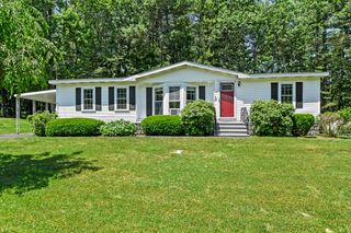 128 Sunrise Lane, Gardner, MA 01440