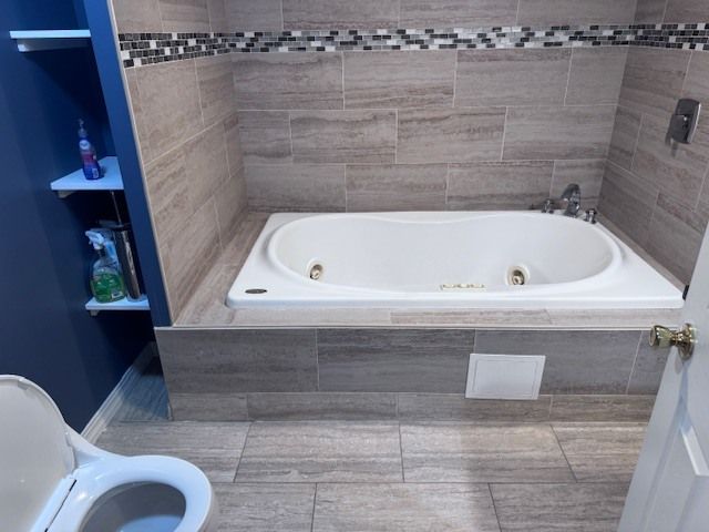 9132 S California Avenue, Evergreen Park, IL 60805