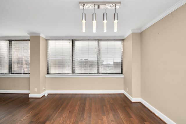 3525 Sage Road 909, Houston, TX 77056
