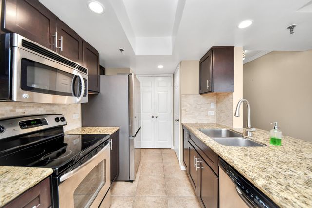 3525 Sage Road 909, Houston, TX 77056