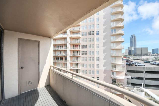 3525 Sage Road 909, Houston, TX 77056