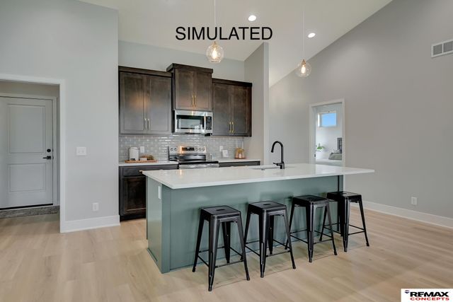981 W Avondale Street, Lincoln, NE 68523