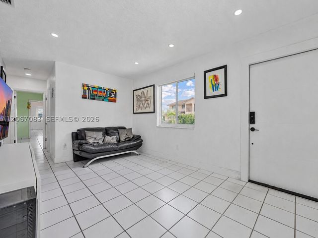 3930 W 2nd Ave, Hialeah, FL 33012