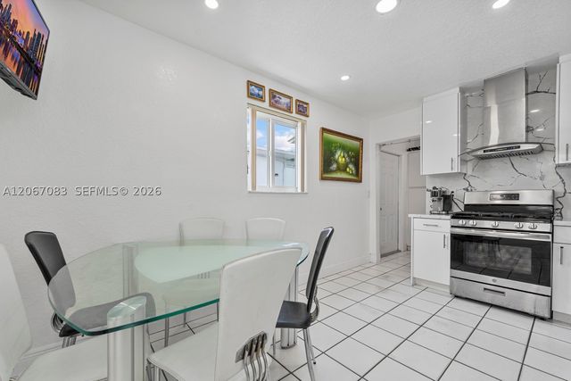 3930 W 2nd Ave, Hialeah, FL 33012