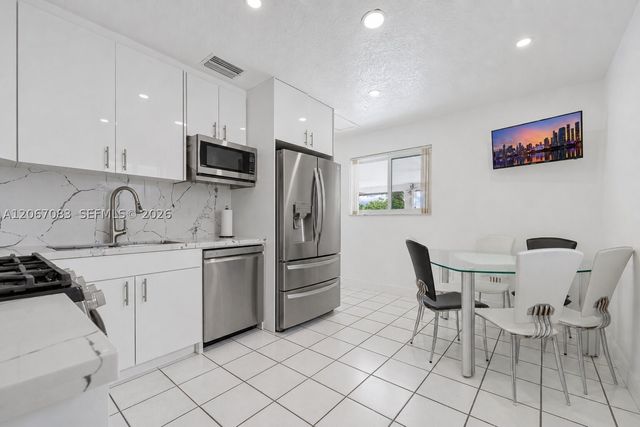 3930 W 2nd Ave, Hialeah, FL 33012