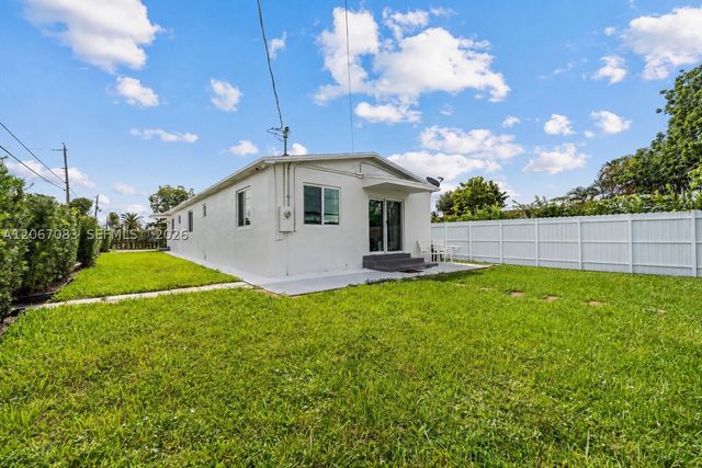 3930 W 2nd Ave, Hialeah, FL 33012