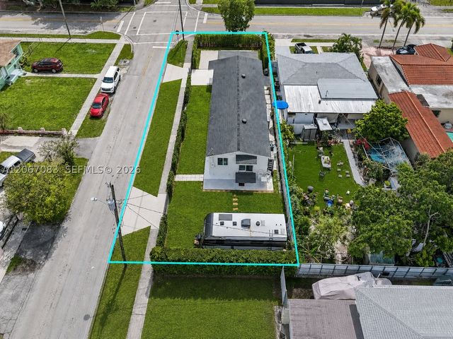 3930 W 2nd Ave, Hialeah, FL 33012