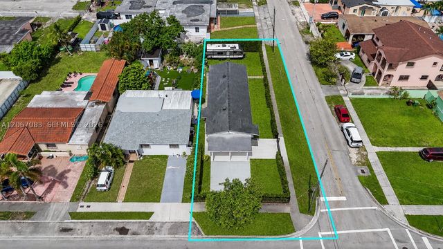 3930 W 2nd Ave, Hialeah, FL 33012