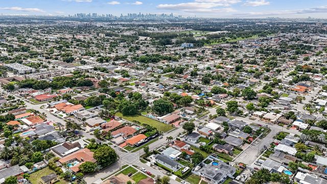 3930 W 2nd Ave, Hialeah, FL 33012