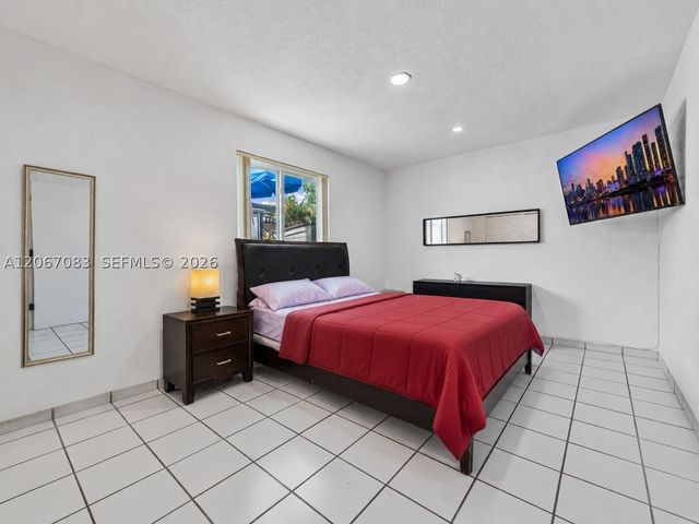 3930 W 2nd Ave, Hialeah, FL 33012