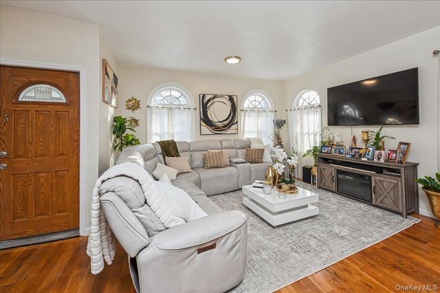 1065 Stell Place, Bronx, NY 10469
