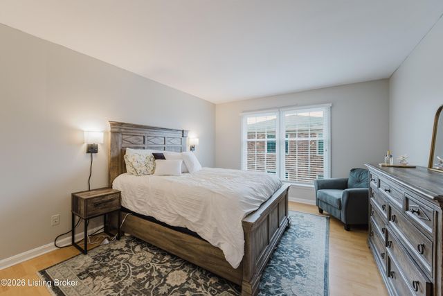 4701 Salisbury Square 104, Louisville, KY 40207