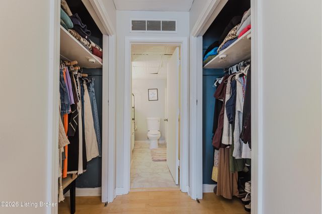 4701 Salisbury Square 104, Louisville, KY 40207