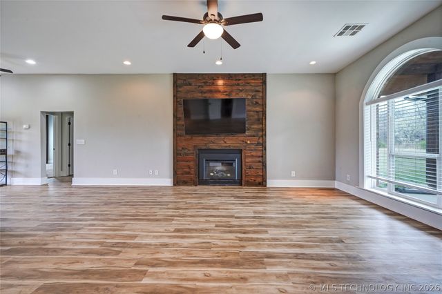 1685 N County Line Road E, Fort Gibson, OK 74434