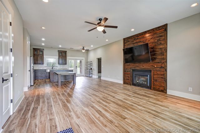 1685 N County Line Road E, Fort Gibson, OK 74434