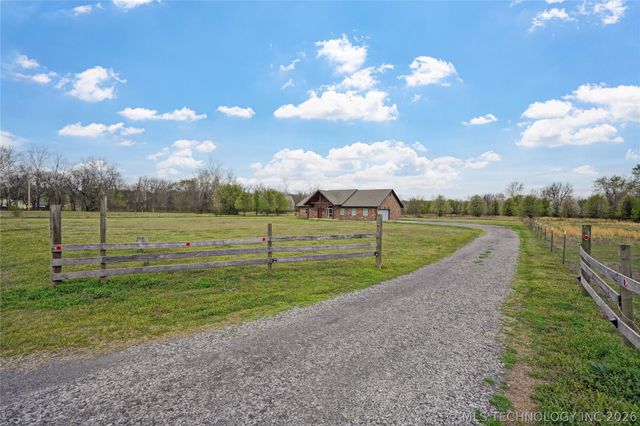 1685 N County Line Road E, Fort Gibson, OK 74434