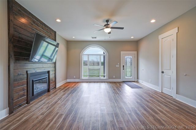 1685 N County Line Road E, Fort Gibson, OK 74434