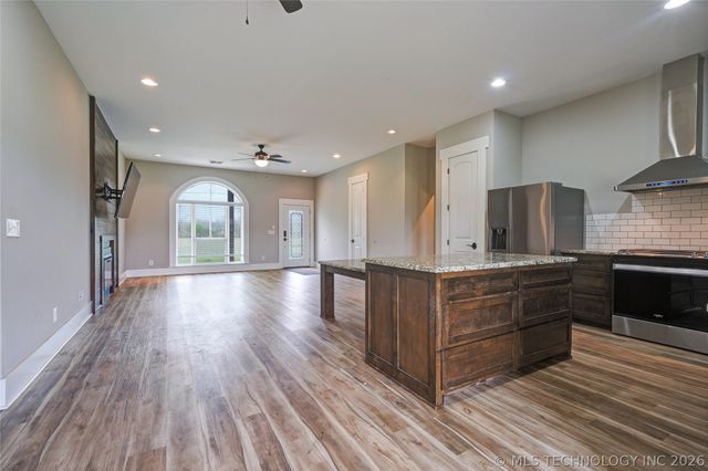 1685 N County Line Road E, Fort Gibson, OK 74434