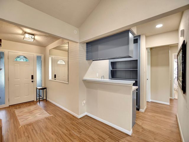 21902 Meadowhill Drive, Spring, TX 77388