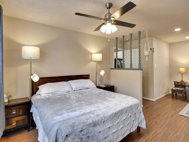 21902 Meadowhill Drive, Spring, TX 77388
