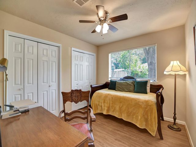21902 Meadowhill Drive, Spring, TX 77388