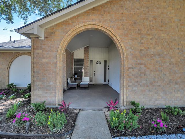21902 Meadowhill Drive, Spring, TX 77388