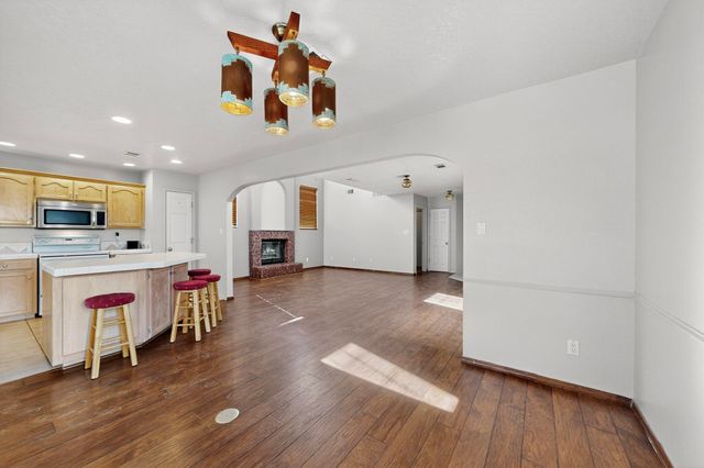 7015 Marigot Court NW, Albuquerque, NM 87120