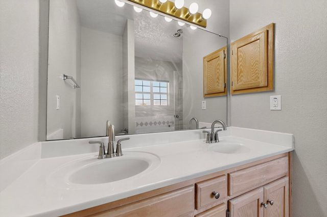 7015 Marigot Court NW, Albuquerque, NM 87120