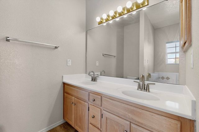 7015 Marigot Court NW, Albuquerque, NM 87120