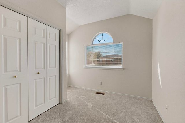 7015 Marigot Court NW, Albuquerque, NM 87120