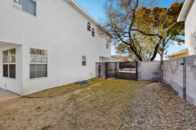 7015 Marigot Court NW, Albuquerque, NM 87120