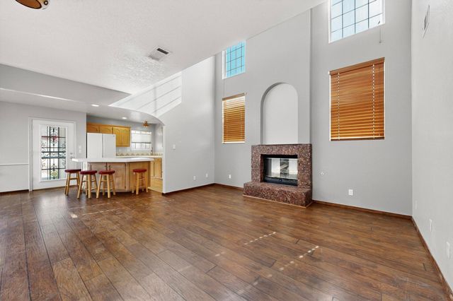 7015 Marigot Court NW, Albuquerque, NM 87120