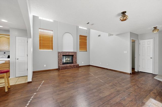 7015 Marigot Court NW, Albuquerque, NM 87120