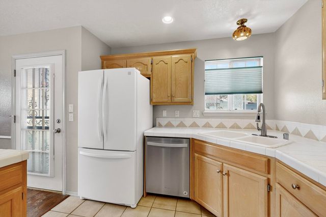 7015 Marigot Court NW, Albuquerque, NM 87120