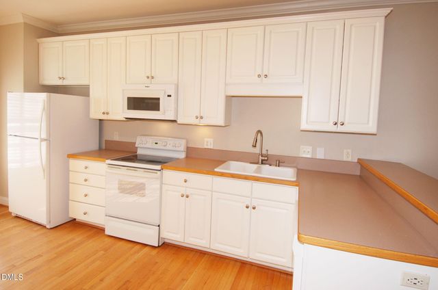 1327 Cameron View Court, Raleigh, NC 27607