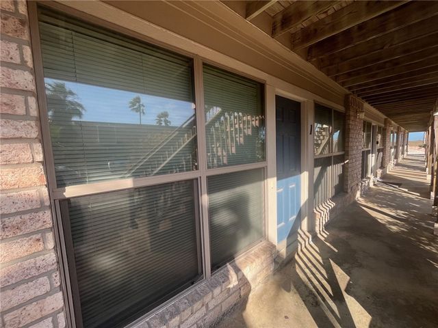 15209 Leeward Dr B1, Corpus Christi, TX 78418