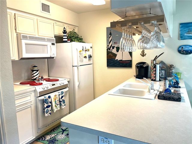 15209 Leeward Dr B1, Corpus Christi, TX 78418