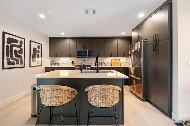 5000 Lansing DR 1, Austin, TX 78745